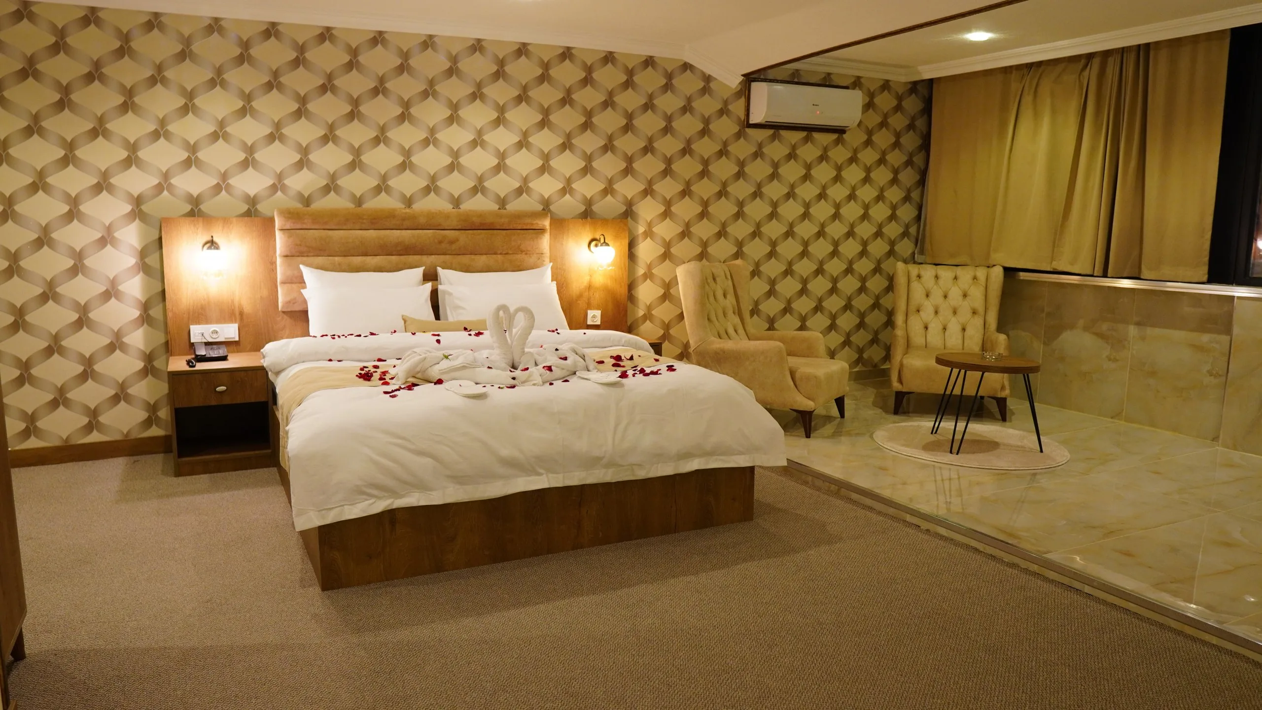 Arsisa Hotel